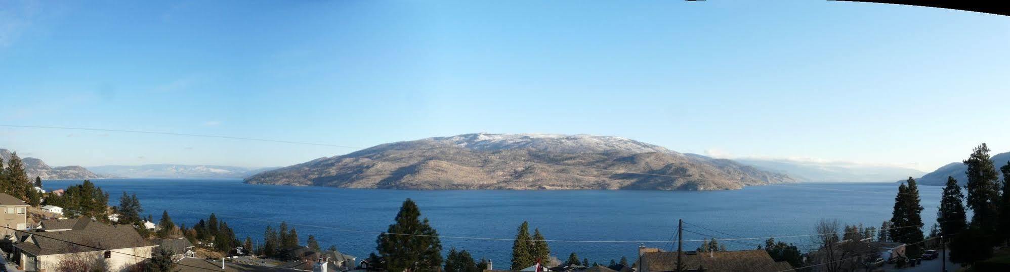 Heartstone B&B Peachland Exterior photo